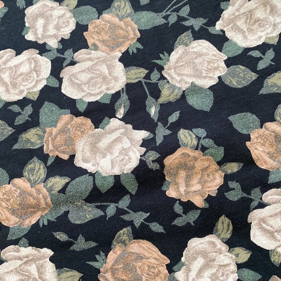 NWOT Aritzia Talula Leggings - Floral Print - Picture 2 of 4